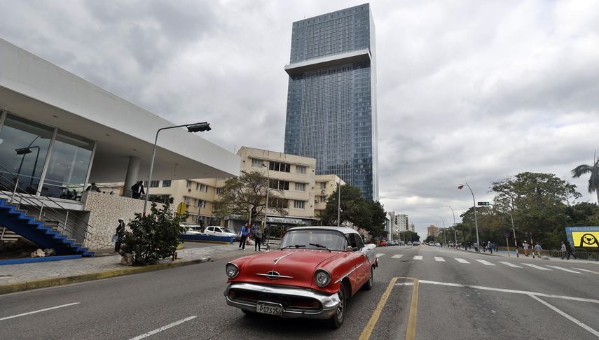 El polémico hotel más alto de Cuba es inaugurado en medio de crisis económica