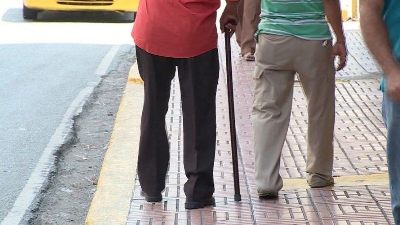 Comisión reprograma para el lunes discusión de ley sobre pago de bono a jubilados y pensionados