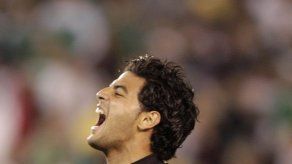 Confirma el DT Herrera que Vela regresa a jugar por México