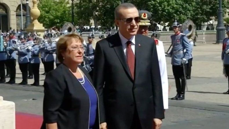 Erdogan firma acuerdos en Chile, un país clave para apertura a Latinoamérica