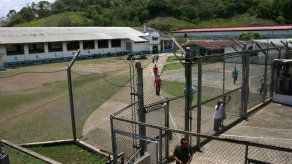 Ordenan conducción de 5 funcionarios del Sistema Penitenciario