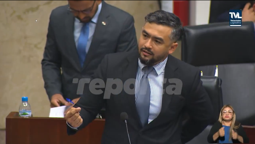 Diputado Luis Lucho Duke presenta proyecto de ley para regular el uso de vehículos eléctricos