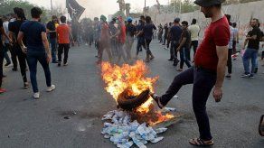 Primer ministro iraquí ordena investigar protestas en Basora