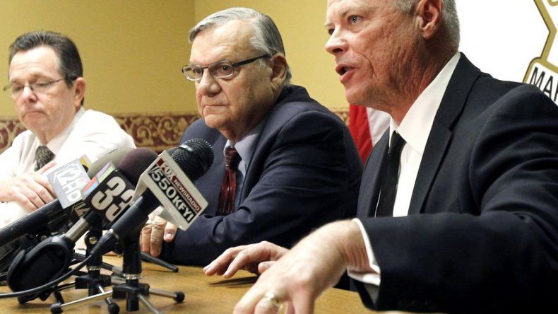 Juez reprende a asistente de Arpaio