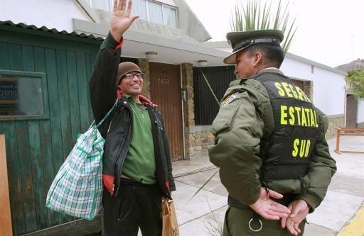 Ecuatoriano suspende huelga tras lograr compromiso de Panamá