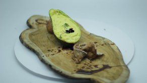 Mousse de aguacate y cúrcuma - Felipe Chong