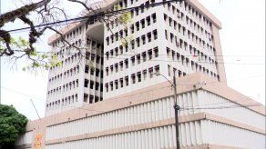 Alcaldía de Panamá pide llevar revisado vehicular para retirar placas Alcaldía de Panamá pide llevar revisado vehicular para retirar placas