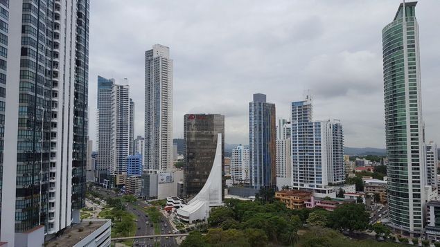 Panamá está en peligro por el comercio ilícito, asegura una analista