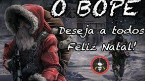 Policía de elite de Río da felicitación navideña con foto de Papá Noel armado