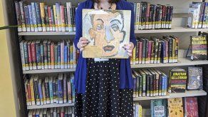 La carta dice que la portada del álbum está un poco estropeada luego de viajar con él desde University Heights a San Francisco con varias paradas de por medio, pero la biblioteca dice que los discos están en “gran forma”.