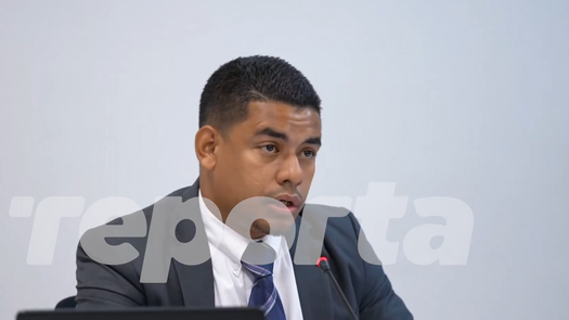 Representante denuncia presión para aceptar dinero Representante denuncia presión para aceptar dinero