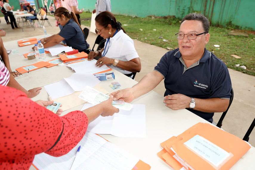Pago del Concurso General de Becas del IFARHU.
