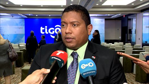 Luis Oliva, exadministrador de la AIG.
