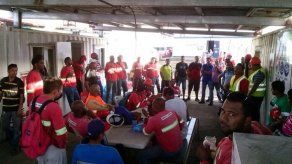 Obreros del Suntracs exigen mejores salarios a empresa Macasa