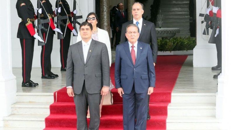 Presidente Alvarado sostiene su primera reunión con Cortizo