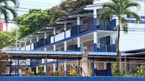 Padres de familia esperan que los docentes regresen a clases tras consensos