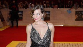 Hija de Milla Jovovich reveló el embarazo de su madre