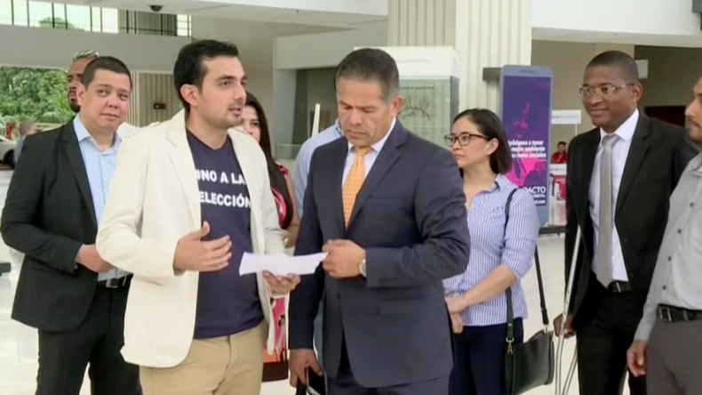 Manuel Colina responde a críticas sobre su independencia al proceder de Cambio Democrático
