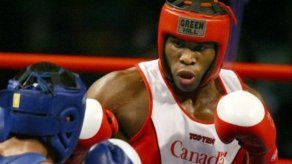 El haitiano-canadiense Adonis Stevenson nombrado Boxeador del Mes