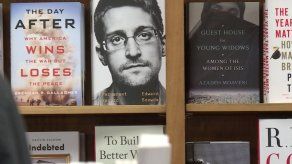 Departamento de Justicia de EEUU demanda a Snowden por su nuevo libro