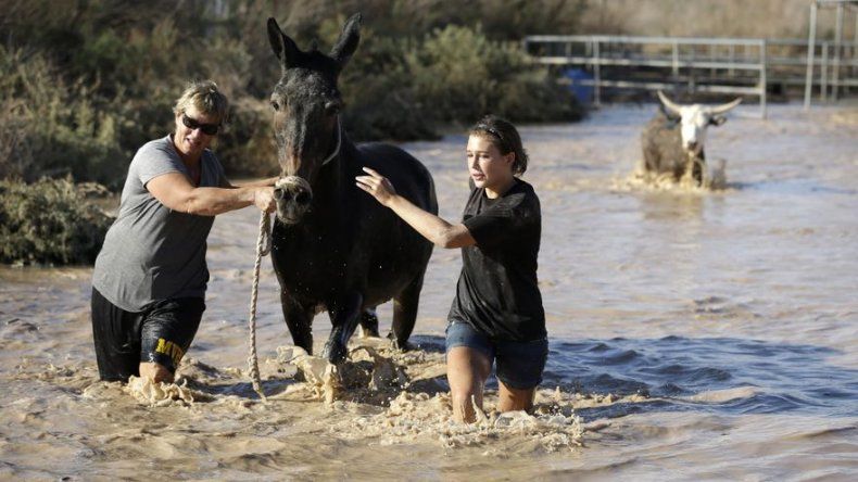Intentan reparar interestatal 15 en Nevada