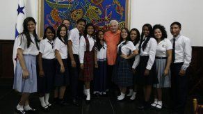 Estudiantes del Concurso Nacional de Oratoria recibirán becas del IFARHU