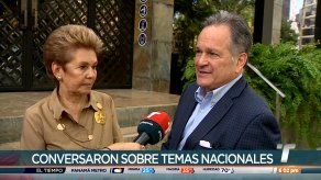 Expresidenta Mireya Moscoso y exalcalde Juan Carlos Navarro se reúnen