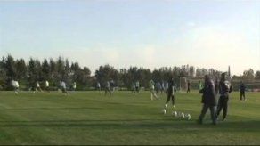 El juvenil Nicolás Lodeiro está a un paso de ser titular en el debut de Uruguay
