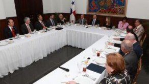 Ministro de la Presidencia se reúne con miembros del Conep