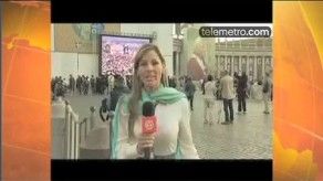 Peregrinos se reúnen en Plaza San Pedro