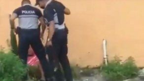 Situación entre unidades de la Policía Nacional y un ciudadano en el sector de El Chorrillo. Situación entre unidades de la Policía Nacional y un ciudadano en el sector de El Chorrillo.