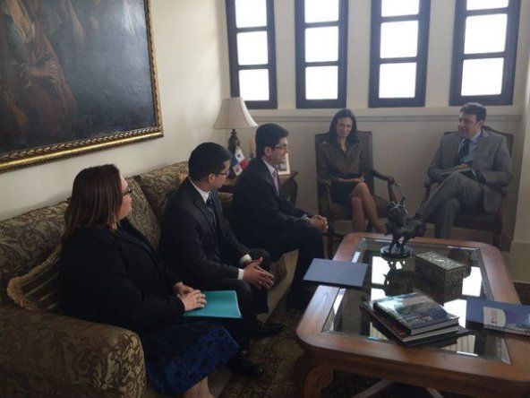 Panamá y Puerto Rico buscan afianzar sus nexos comerciales y de cooperación