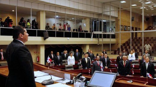 Rubén De León reconoce a los 25 diputados de CD como una sola bancada