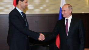 Putin y Asad piden reanudación del diálogo político en Siria
