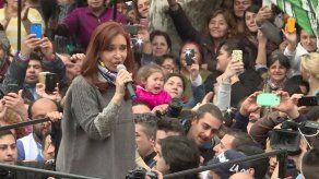 Expresidenta argentina Kirchner encausada por asociación ilícita