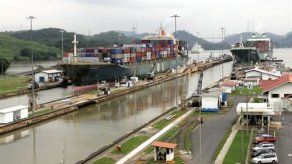 Canal aporta a Panamá 8.500 millones de dólares en casi 14 años