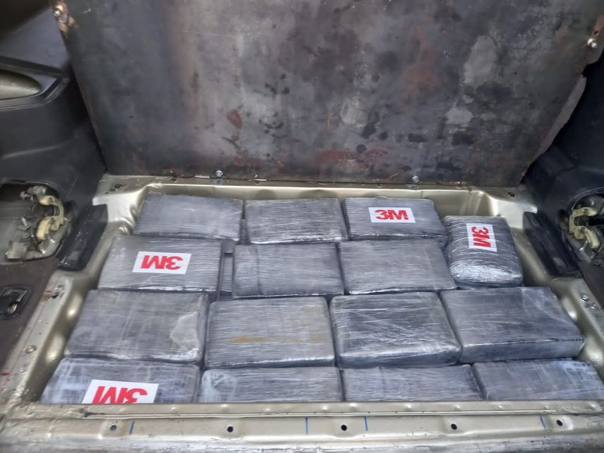 Policía incauta 140 paquetes de presunta droga Policía incauta 140 paquetes de presunta droga