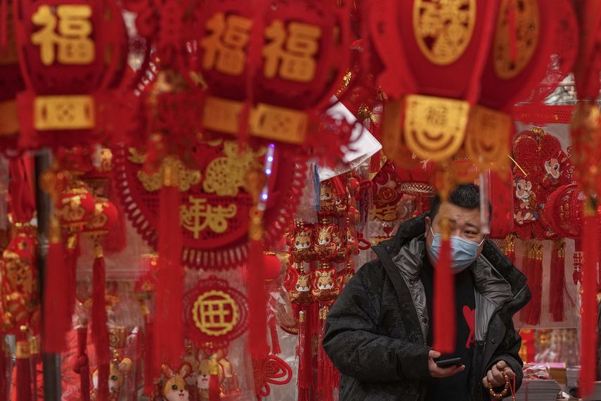China sufre un aumento de los contagios y las hospitalizaciones en las principales ciudades