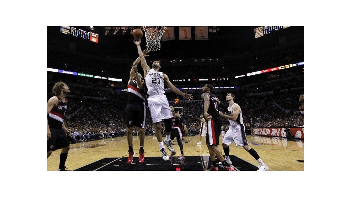 Spurs toman ventaja ante Portland apuntalados por Ginóbili y Parker