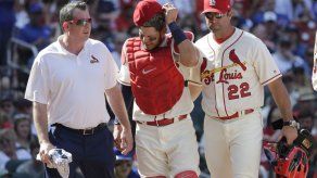 Yadier Molina se ausentará un mes con lesión en la ingle