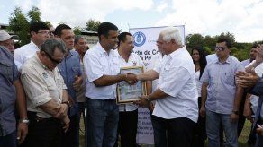 Entregan orden de proceder para Mercado Público en Herrera