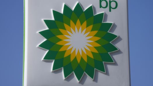 La compañía BP dijo que recibió una media de 105,50 dólares por barril de petróleo en el segundo trimestre, un 71% más que un año antes.