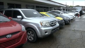 Para la recuperación de los autos robados o hurtados se han realizado más de 10 operativos. Para la recuperación de los autos robados o hurtados se han realizado más de 10 operativos.