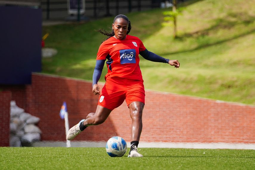 Selección Mayor Femenina de Fútbol: Convocadas para los amistosos contra México y Costa Rica.