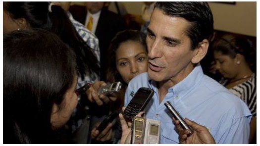 Presiones en el CD afectarán al partido afirma Roux