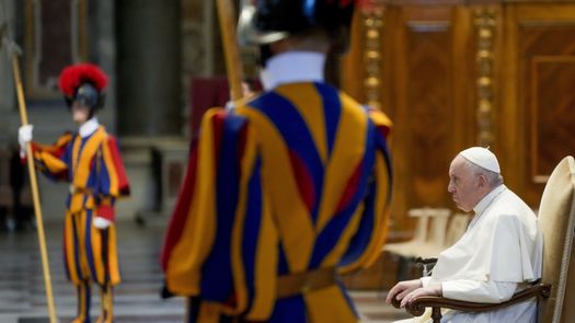 Francisco los había recibido anteriormente el 27 de abril, el 22 de junio y el 3 de agosto.