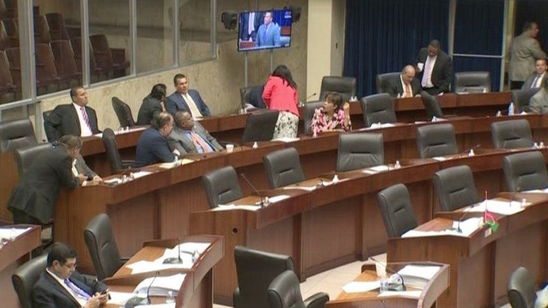 Diputados también se quejan del camarón legislativo, piden reformas internas e investigación