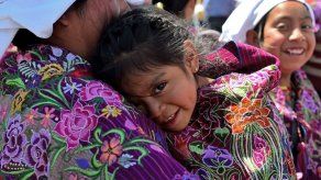 Comisión de D.Humanos en México revela violación DD.HH. a 559 niños indígenas