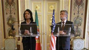 Rice en visita histórica a Libia