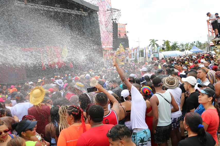 Vista de los culecos en el Carnaval de Panamá.